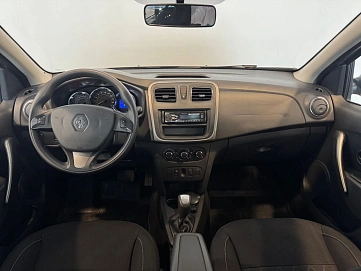 Renault Sandero, 2015г, передний привод, автомат