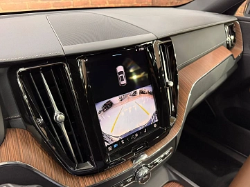 Volvo XC60, 2024г, полный привод, автомат