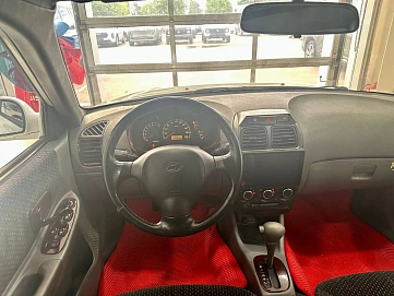Hyundai Accent, 2008г., передний привод, автомат