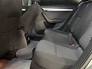 Skoda Octavia, 2016г, передний привод, робот