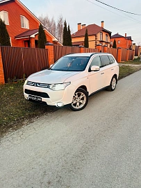 Mitsubishi Outlander, 2013г, полный привод, автомат