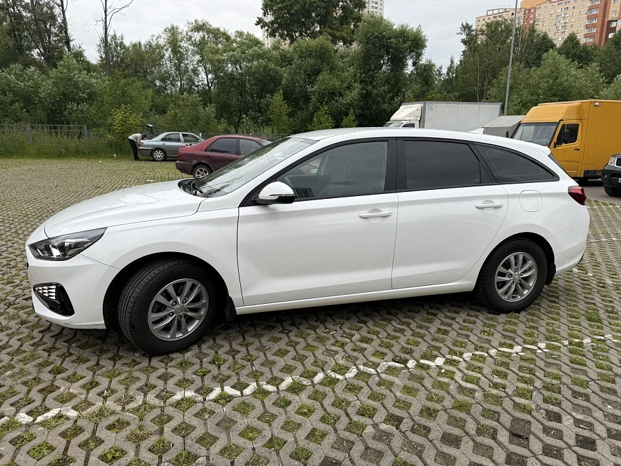 Hyundai i30, 2022г., передний привод, автомат
