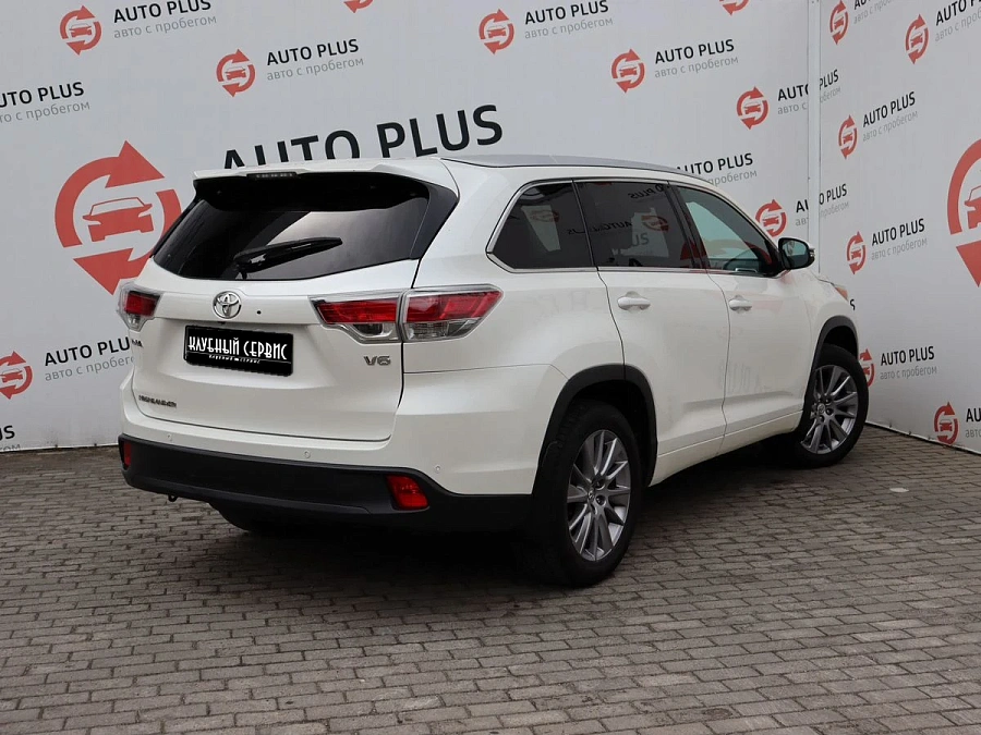 Toyota Highlander, 2013г., полный привод, автомат