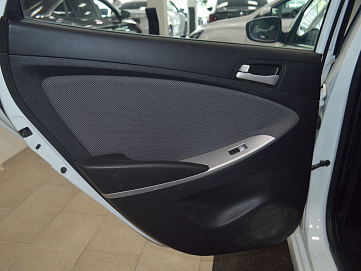 Hyundai Solaris, 2012г, передний привод, механика