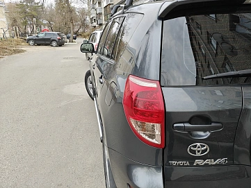 Toyota RAV4, 2006г, полный привод, механика