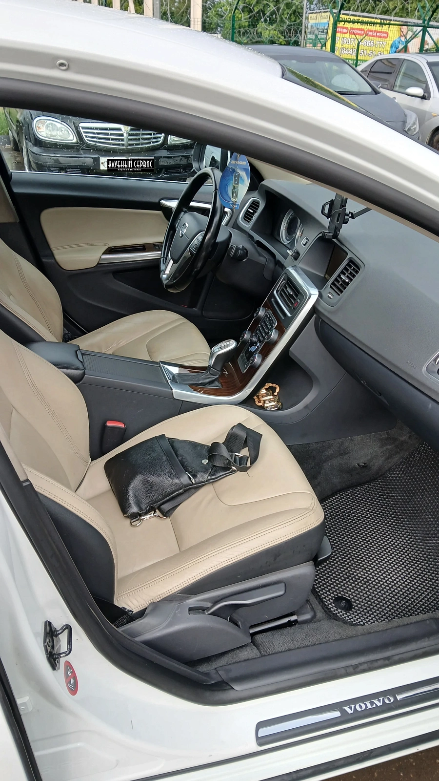 Volvo S60, 2012г., передний привод, автомат