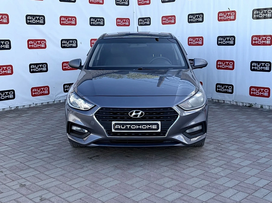 Hyundai Solaris, 2019г., передний привод, автомат