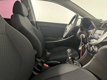 Hyundai Solaris, 2013г, передний привод, механика