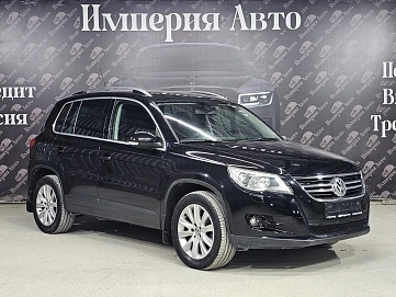 Volkswagen Tiguan, 2011г, полный привод, автомат