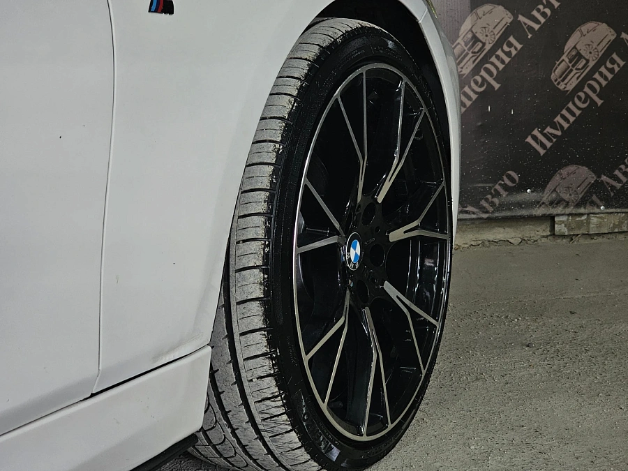 BMW 3 серии, 2012г., задний привод, автомат