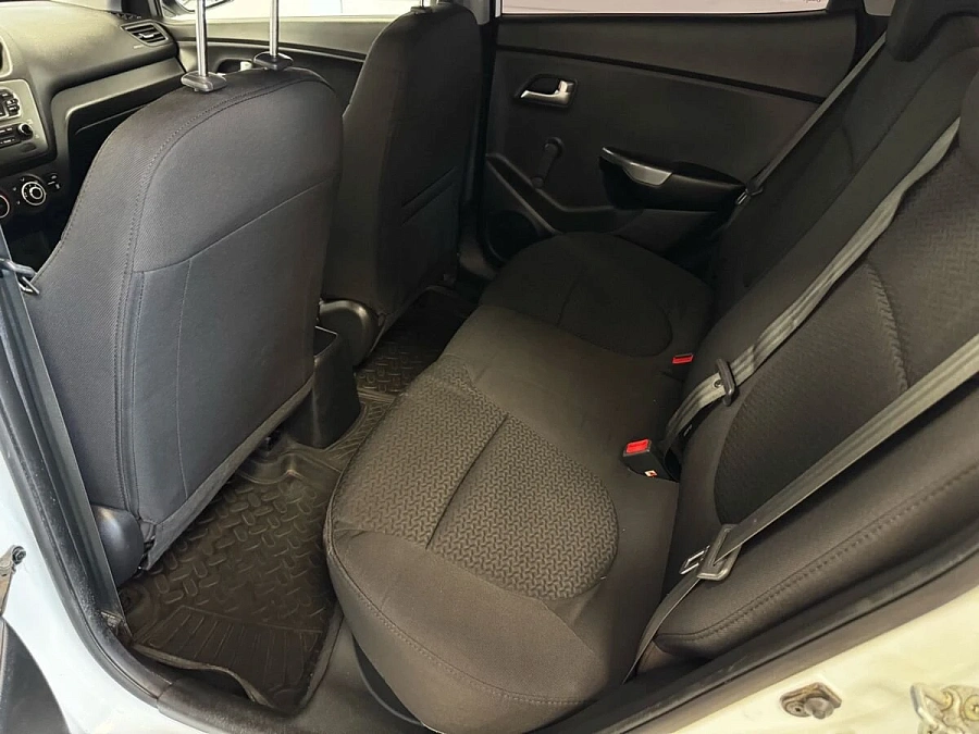 Kia Rio, 2013г., передний привод, механика