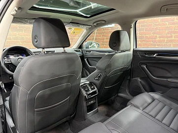 Skoda Superb, 2025г, передний привод, робот