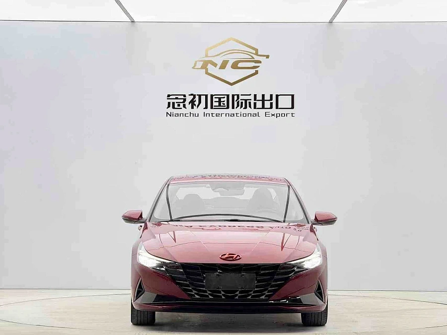 Hyundai Elantra, 2022г., передний привод, вариатор