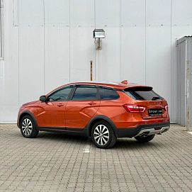 Lada (ВАЗ) Vesta, 2018г, передний привод, механика