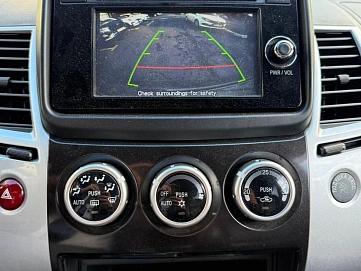 Mitsubishi Pajero Sport, 2015г, полный привод, автомат