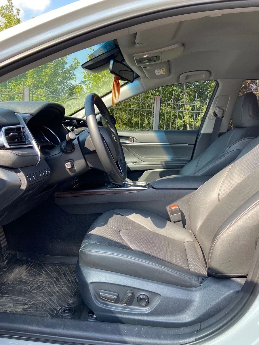 Toyota Camry, 2018г., передний привод, автомат