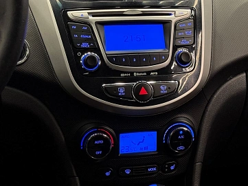 Hyundai Solaris, 2012г, передний привод, автомат