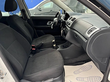 Skoda Fabia, 2009г, передний привод, механика