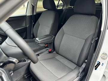 Volkswagen Polo, 2020г, передний привод, автомат