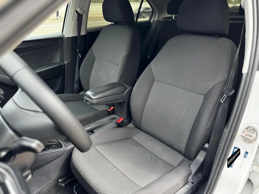 Volkswagen Polo, 2020г., передний привод, автомат