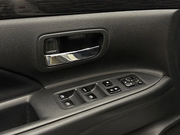 Mitsubishi Outlander, 2018г, полный привод, вариатор