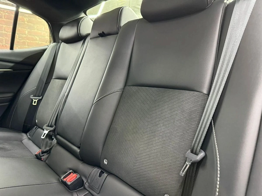 Toyota Camry, 2025г., передний привод, вариатор