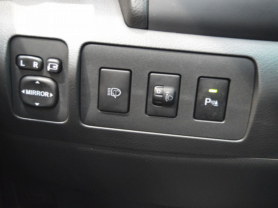 Toyota Camry, 2011г., передний привод, автомат