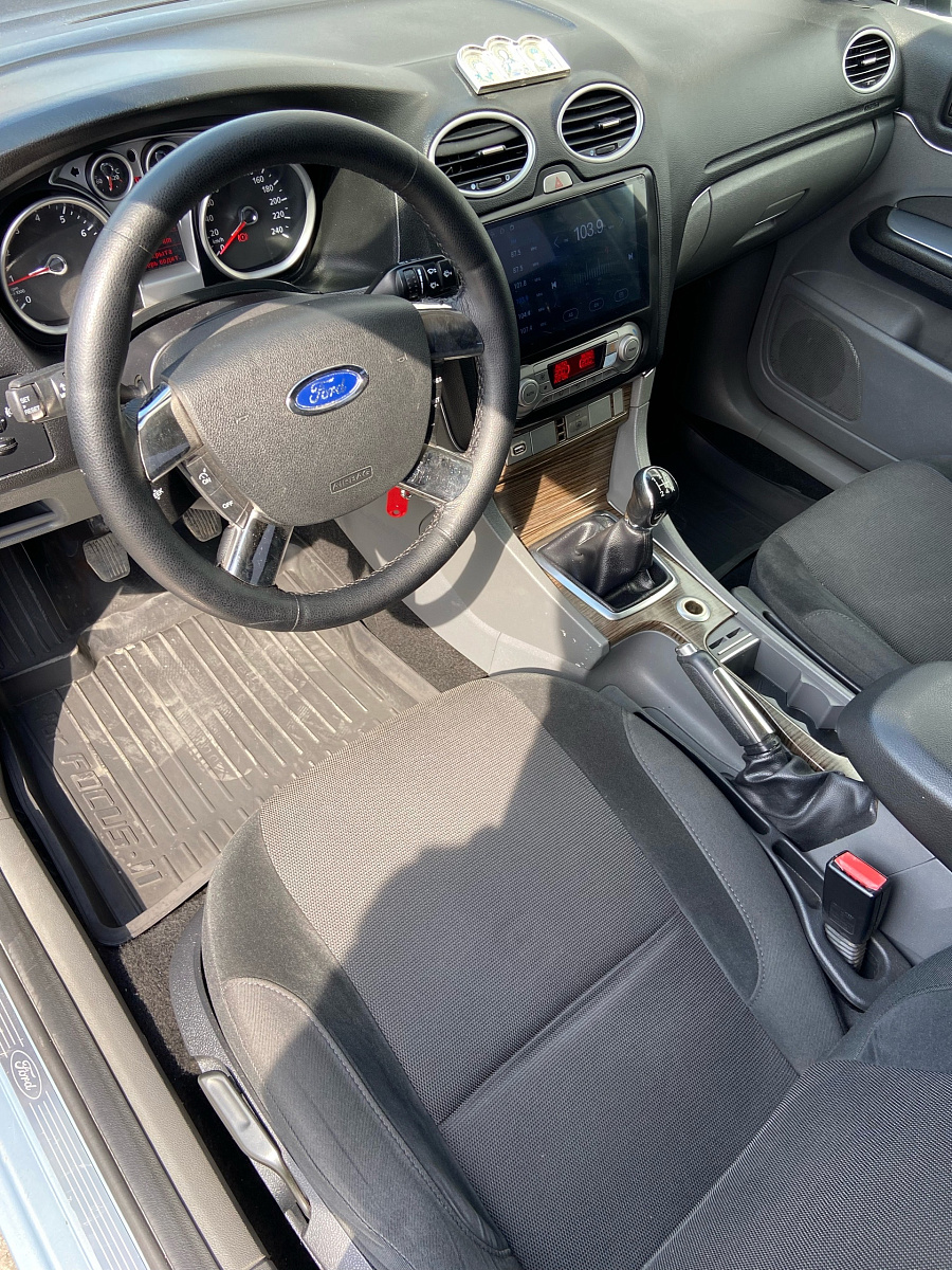 Ford Focus, 2008г., передний привод, механика