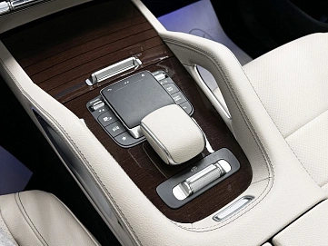 Mercedes-Benz GLS, 2022г, полный привод, автомат