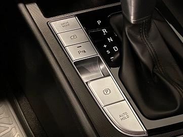 Hyundai Elantra, 2021г, передний привод, автомат