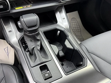 Toyota Wildlander, 2026г, полный привод, вариатор