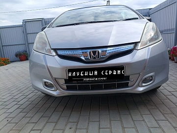 Honda Fit, 2011г, передний привод, вариатор