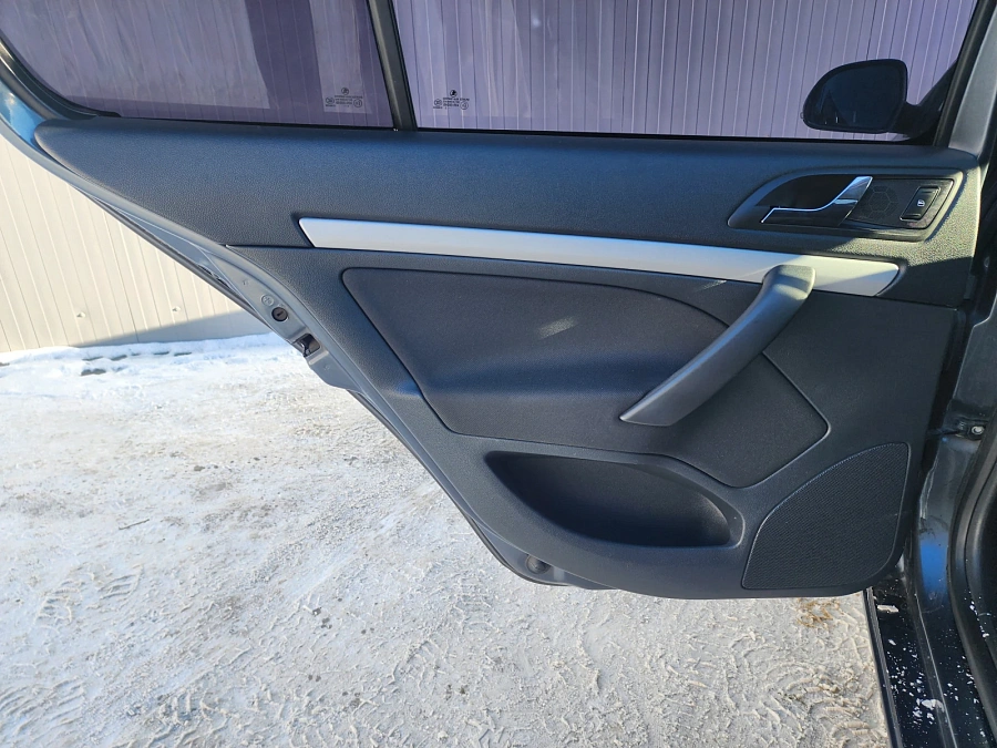 Skoda Octavia, 2011г., передний привод, робот