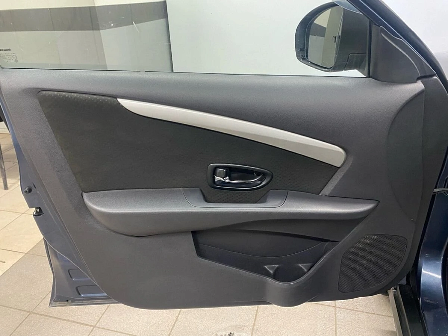 Nissan Almera, 2015г., передний привод, механика