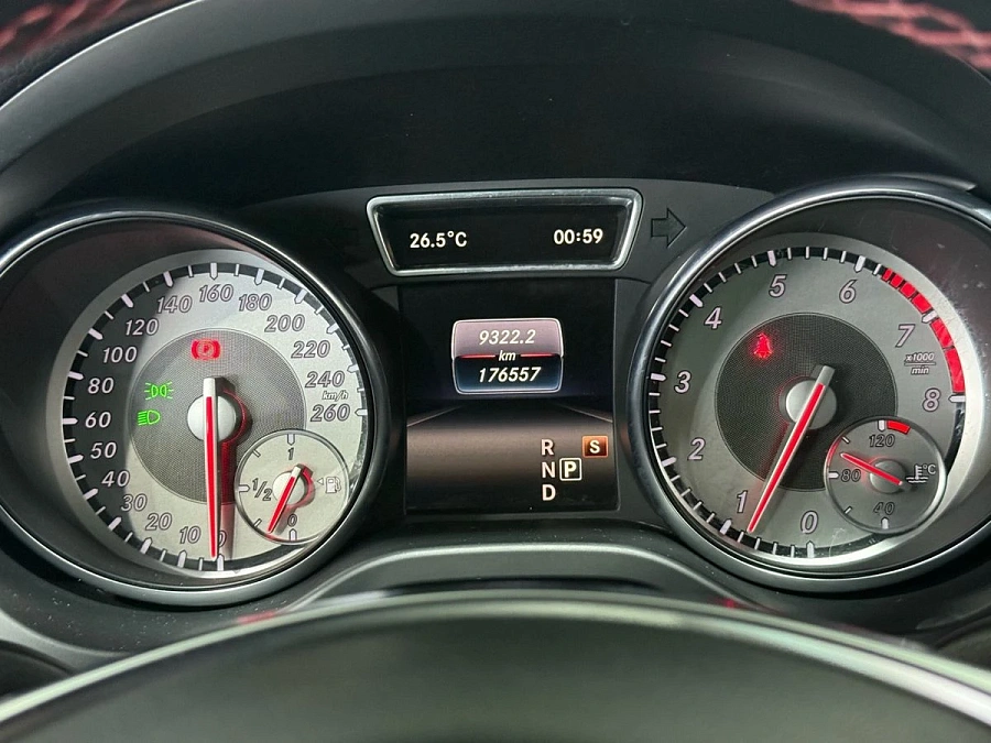 Mercedes-Benz GLA, 2016г., полный привод, робот