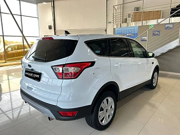 Ford Kuga, 2019г, передний привод, автомат