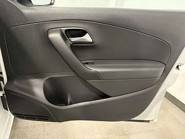 Volkswagen Polo, 2020г, передний привод, автомат