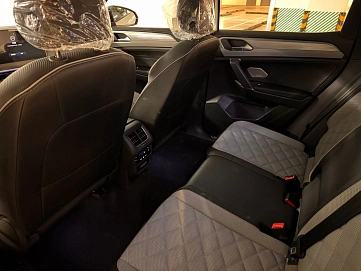 Volkswagen Tayron, 2024г, полный привод, робот