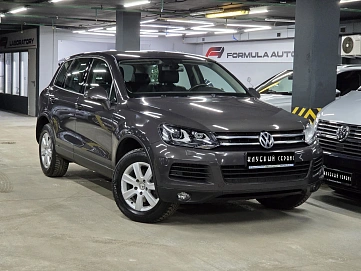 Volkswagen Touareg, 2010г, полный привод, автомат