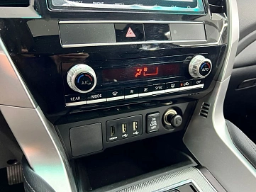 Mitsubishi Montero Sport, 2023г, полный привод, автомат