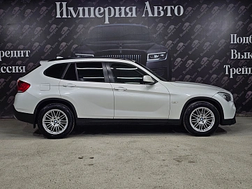 BMW X1, 2012г, задний привод, автомат