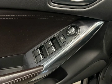 Mazda 6, 2015г., передний привод, автомат