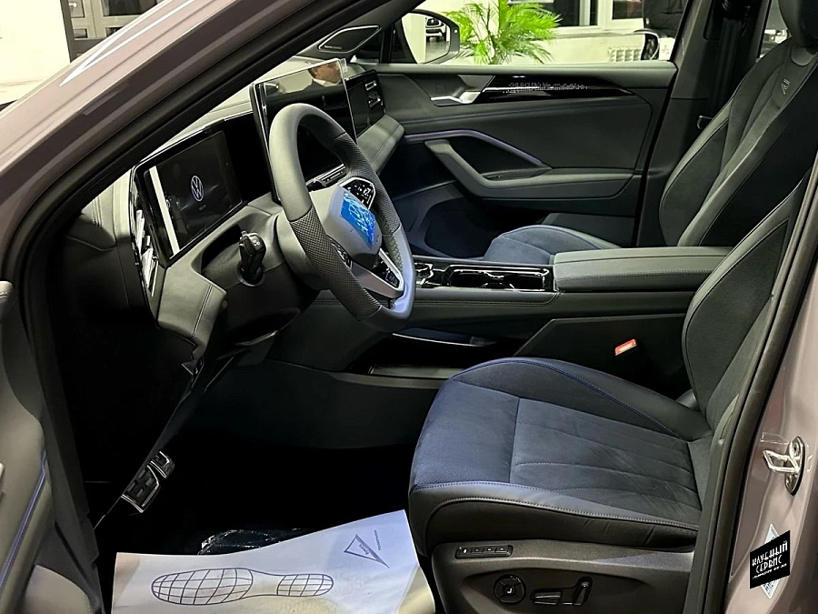 Volkswagen Tiguan, 2025г., полный привод, робот