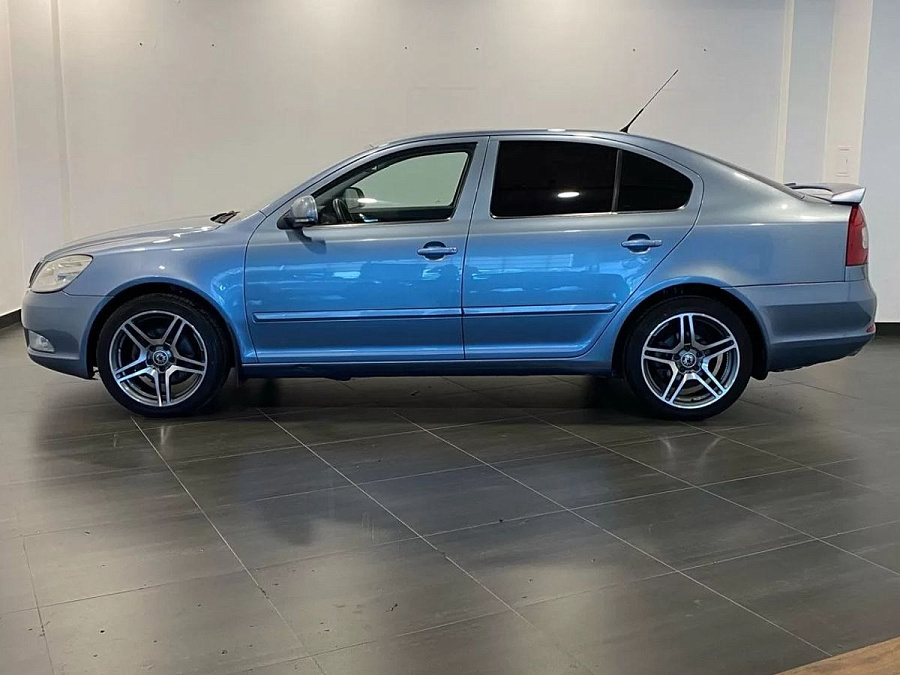Skoda Octavia, 2009г., передний привод, автомат