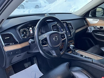 Volvo XC90, 2017г, полный привод, автомат
