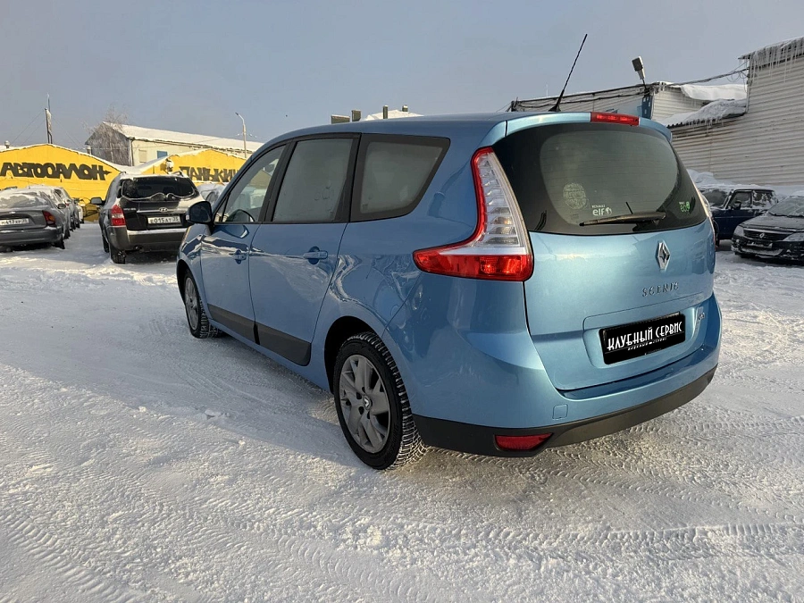 Renault Scenic, 2012г., передний привод, механика