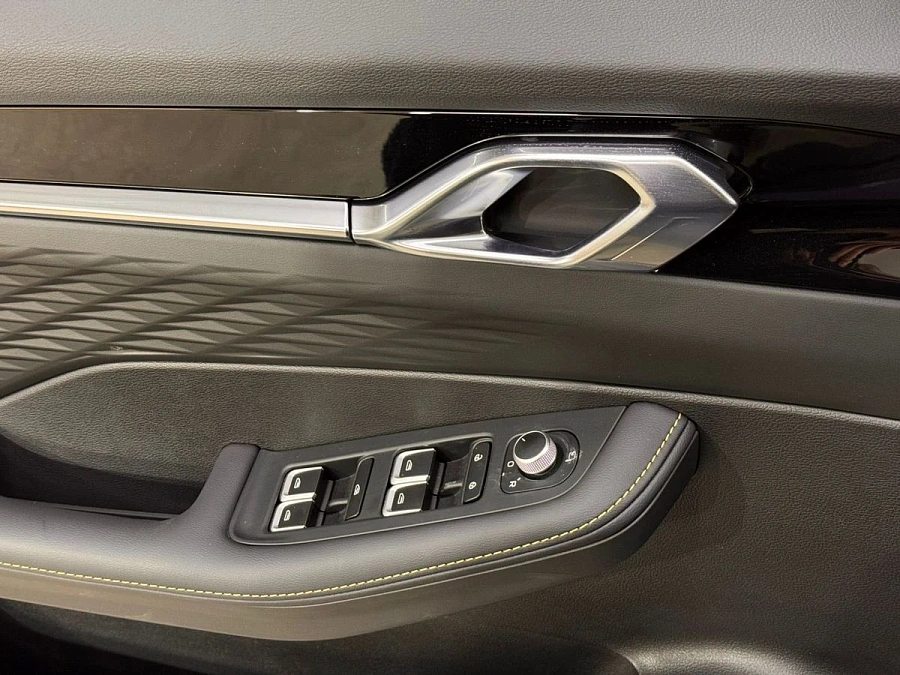 Geely Coolray, 2025г., передний привод, робот