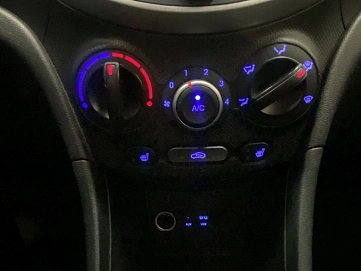 Hyundai Solaris, 2015г, передний привод, механика