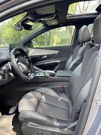 Peugeot 3008, 2022г, передний привод, автомат