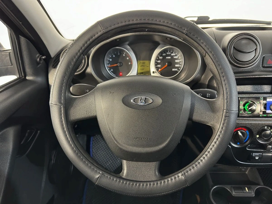 Lada (ВАЗ) Granta, 2013г., передний привод, механика